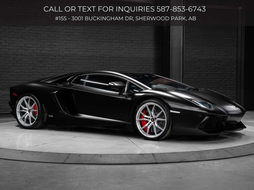 2017 Lamborghini Aventador LP700-4 Coupé