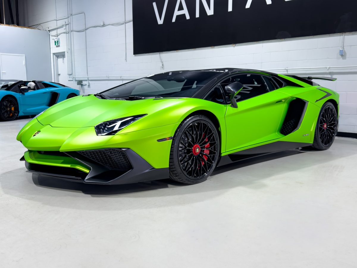 2017 Lamborghini Aventador SV Coupé